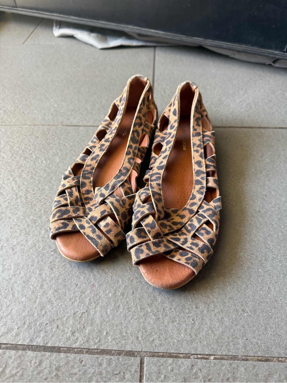 La Garçonne Women’s Leopard Print Suede Woven Flats EU 39 US 8.5 Made in Spain
